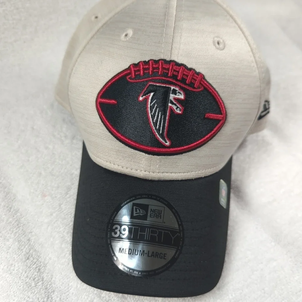 Atlanta Falcons New Era 39THIRTY Sideline Hat Adult M/L Flex Fit Throwback Logo